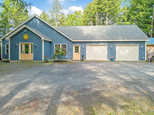 $1,100,000 | 121 Wentworth Cove, West Gardiner, ME 04345