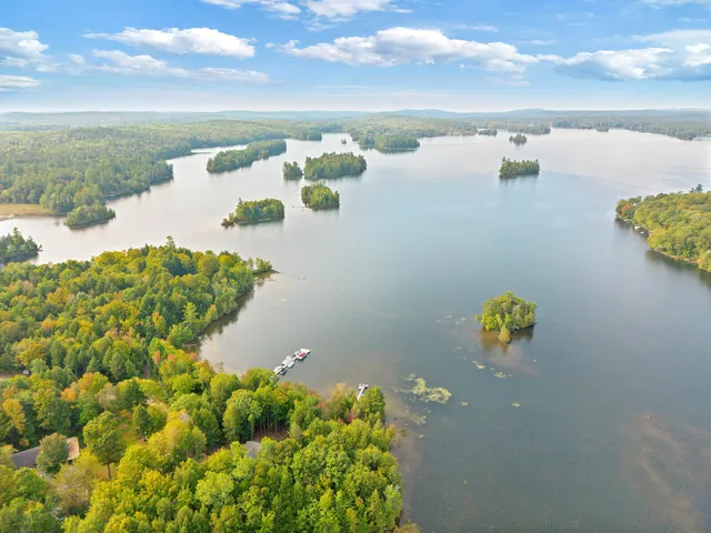 $1,100,000 | 121 Wentworth Cove, West Gardiner, ME 04345