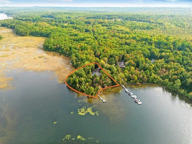 $1,100,000 | 121 Wentworth Cove, West Gardiner, ME 04345