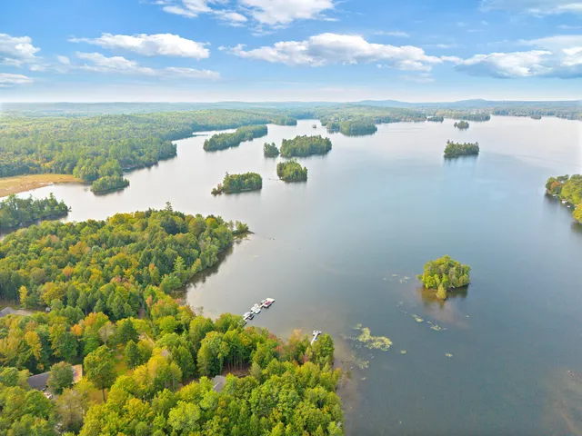 $1,100,000 | 121 Wentworth Cove, West Gardiner, ME 04345