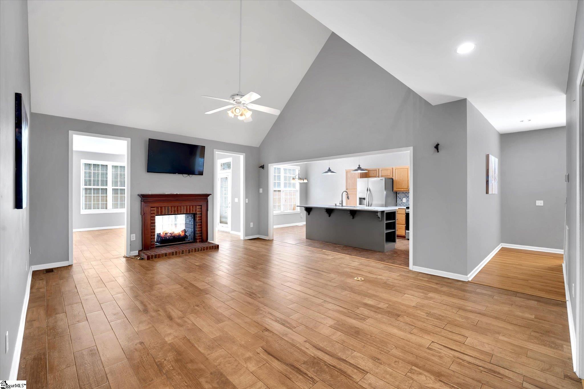 203 Downs Road Greenville, SC 29617 - Photo 7 of 41 Gallery Image 7