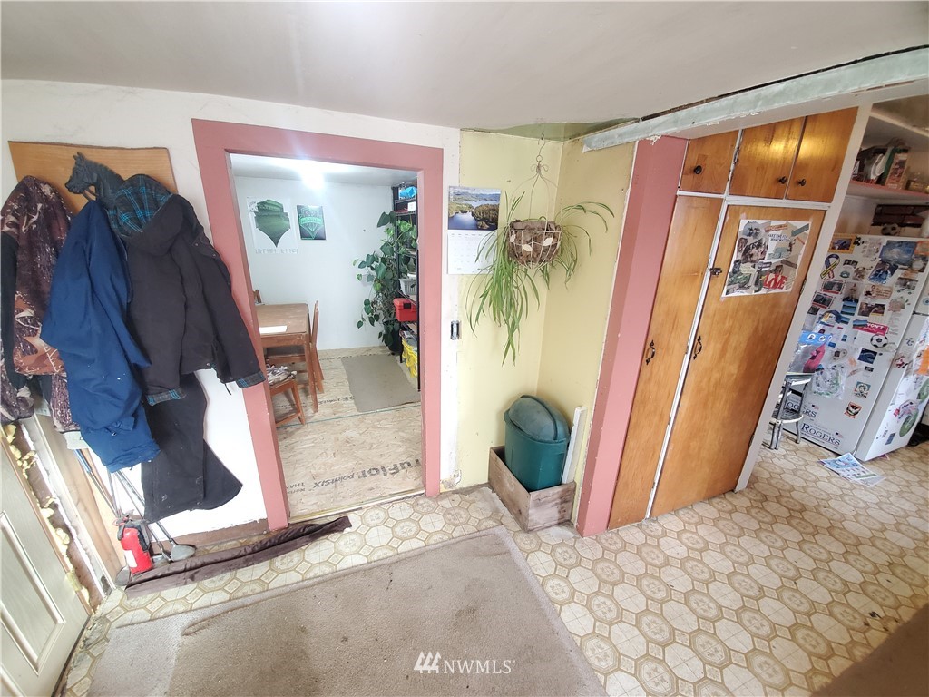 99 Pogue Road Omak, WA 98841 - Photo 12 of 40