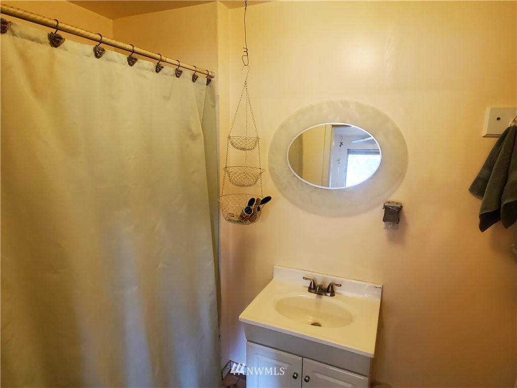 99 Pogue Road Omak, WA 98841 - Photo 23 of 40