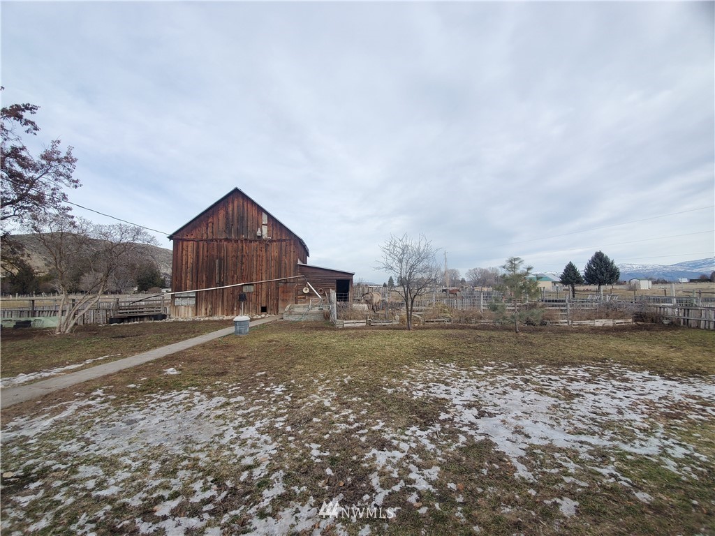 99 Pogue Road Omak, WA 98841 - Photo 31 of 40