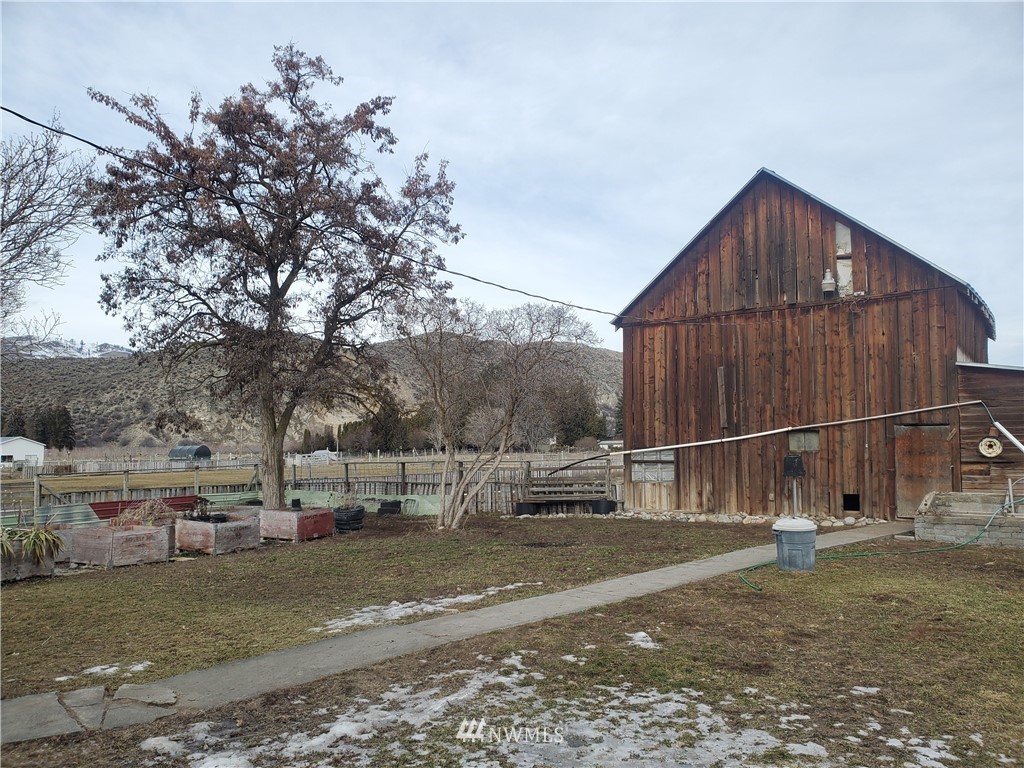99 Pogue Road Omak, WA 98841 - Photo 33 of 40