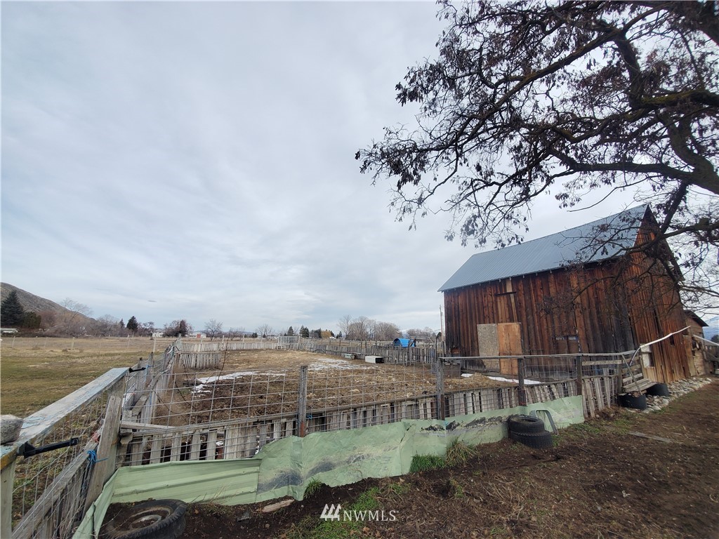 99 Pogue Road Omak, WA 98841 - Photo 38 of 40
