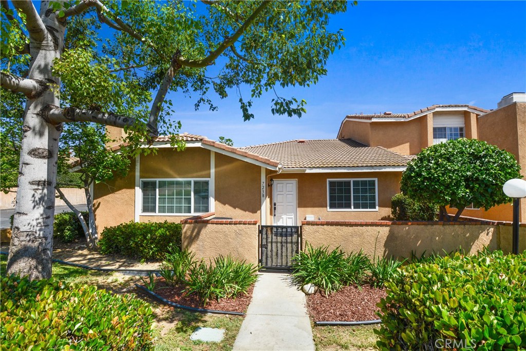 7238 Hermosa Avenue Rancho Cucamonga, CA 91701 - Photo 3 of 23 Entrance