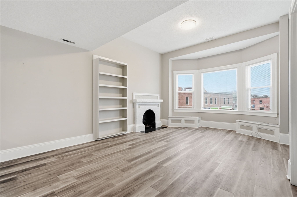 82.5 Maple Street, Unit 7 Northampton, MA 01062 - Photo 11 of 30