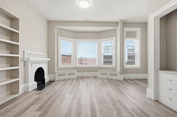 $2,100 | 82.5 Maple Street, Unit 7, Northampton, MA 01062