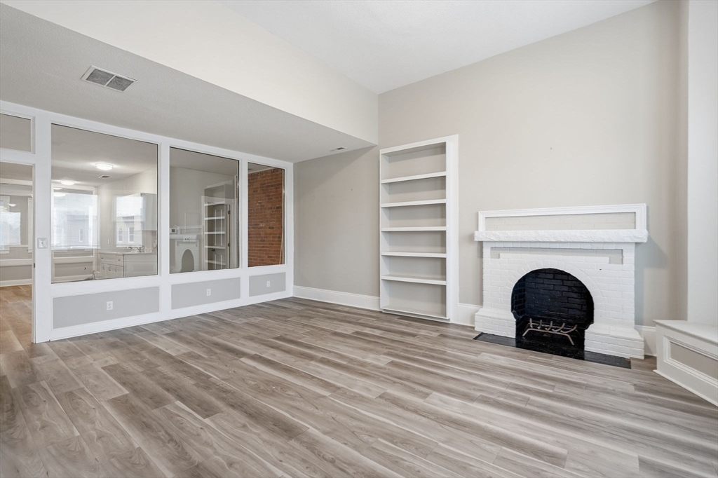 82.5 Maple Street, Unit 7 Northampton, MA 01062 - Photo 16 of 30