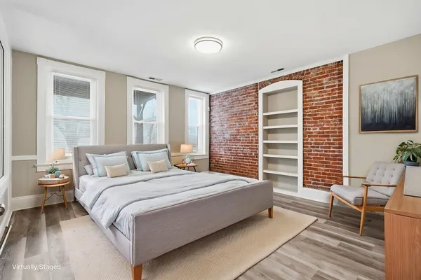 $2,100 | 82.5 Maple Street, Unit 7, Northampton, MA 01062