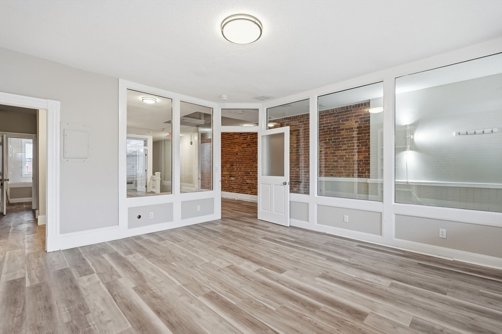 82.5 Maple Street, Unit 7 Northampton, MA 01062 - Photo 25 of 30