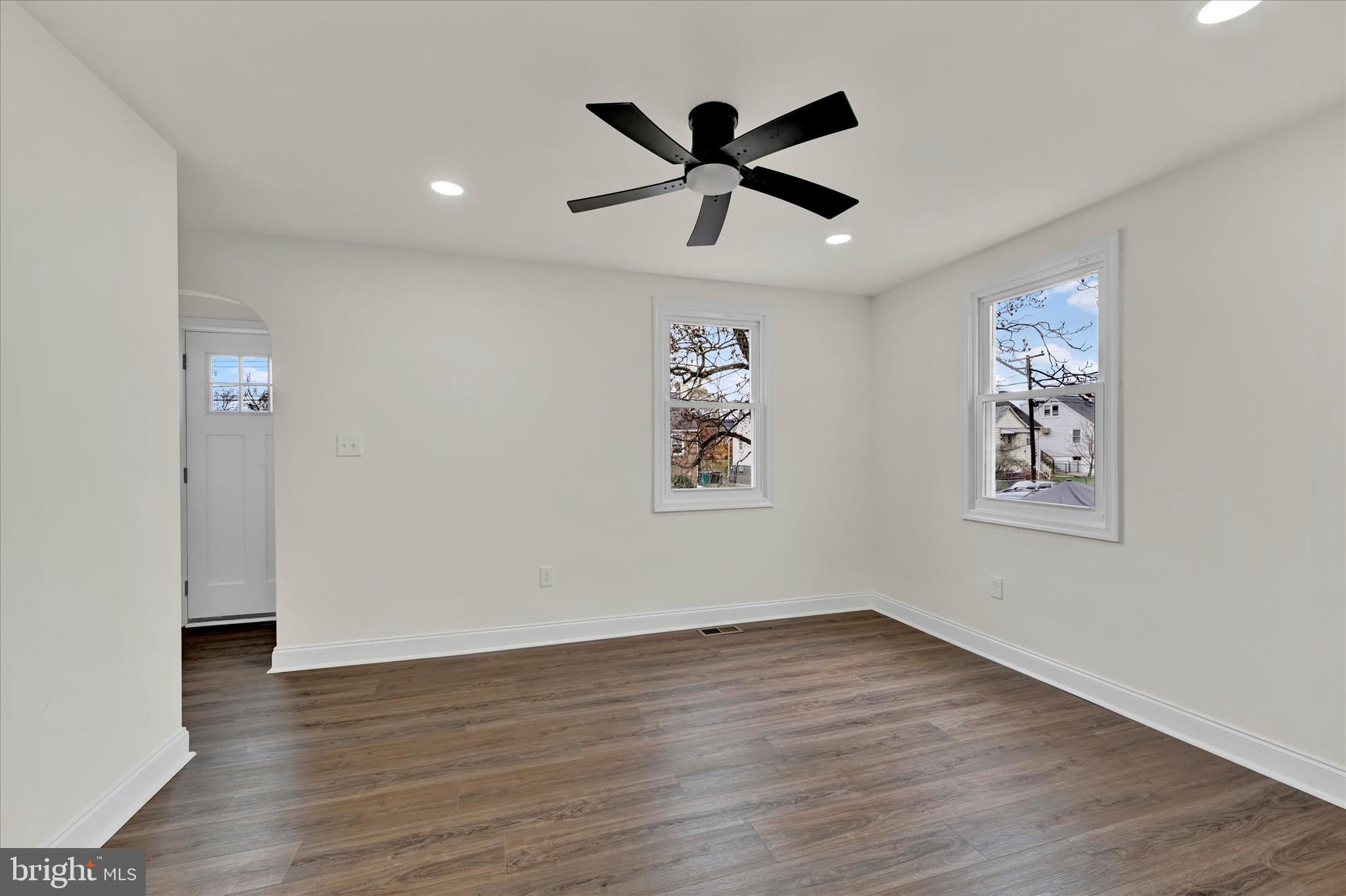 60 Del Rio Road Baltimore, MD 21222 - Photo 3 of 26