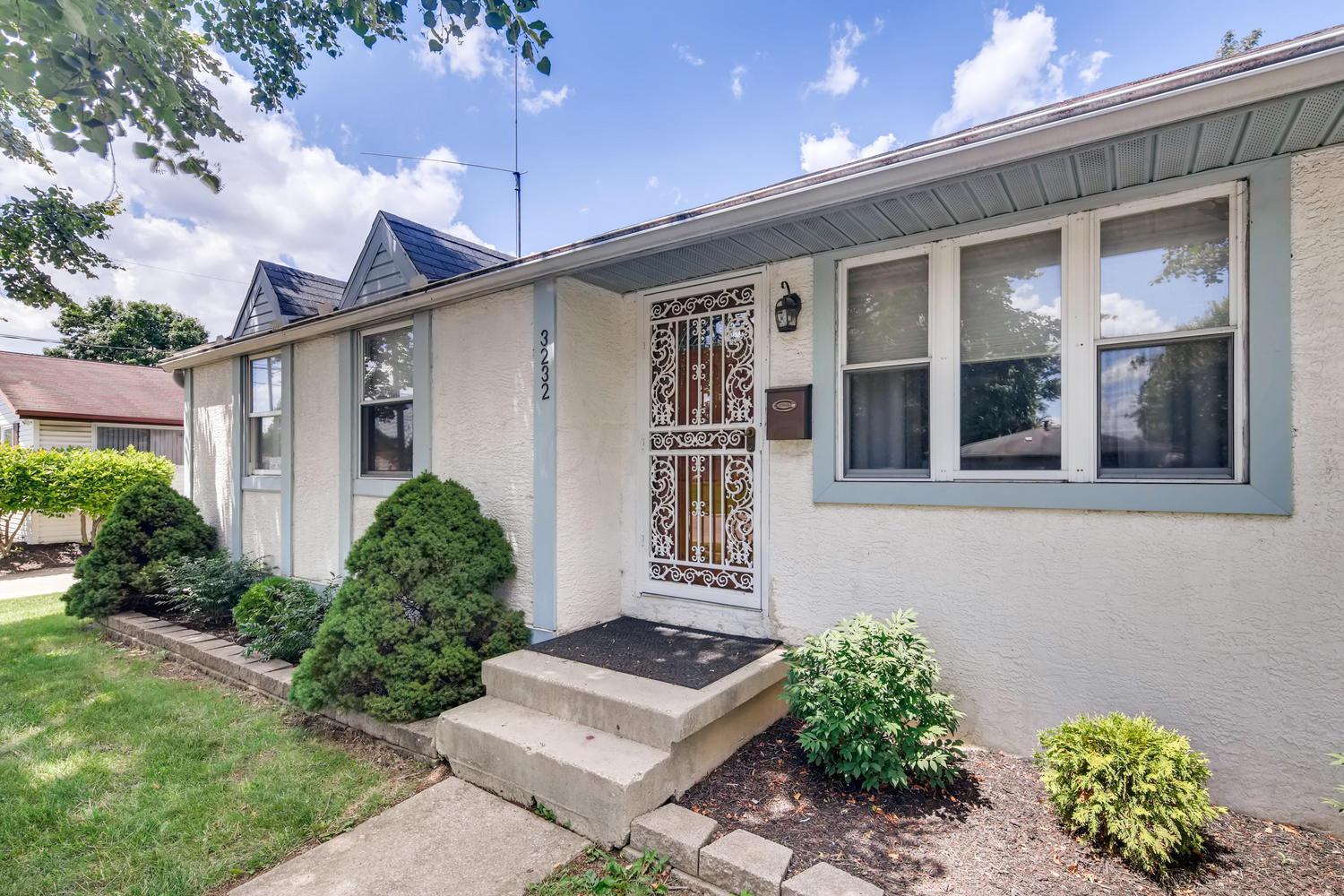 3232 Penfield Road Columbus, OH 43227 - Photo 4 of 23 Gallery Image 4