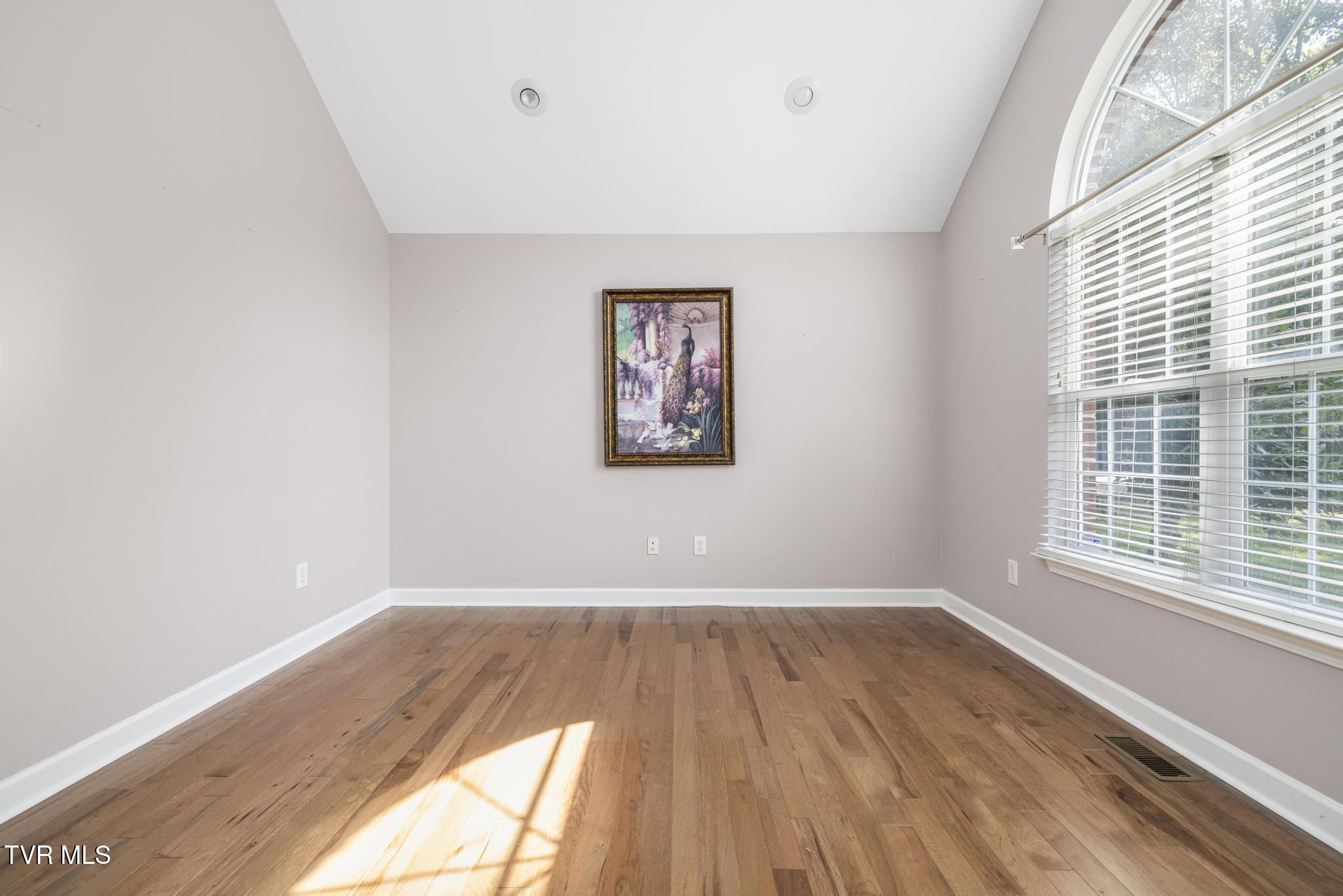 102 Ridgeview Meadows Drive Gray, TN 37615 - Photo 10 of 51 Office