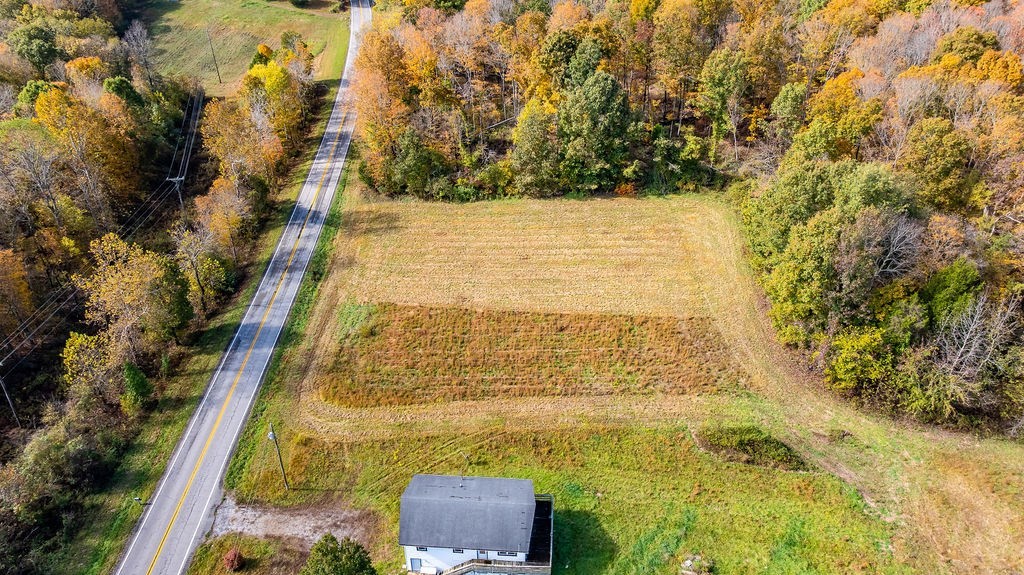 5099 Rochester Road Drakesboro, KY 42337 - Photo 6 of 7 a view of sky from under an umbrella