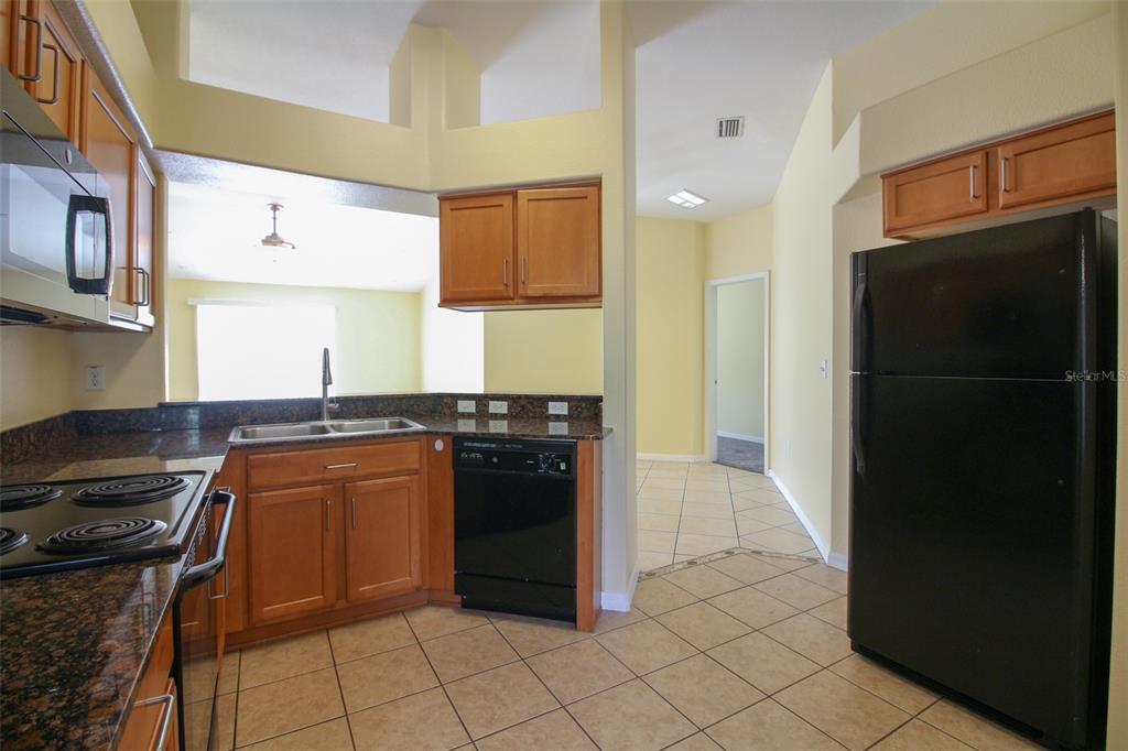 1702 Holton Road Lakeland, FL 33810 - Photo 9 of 25