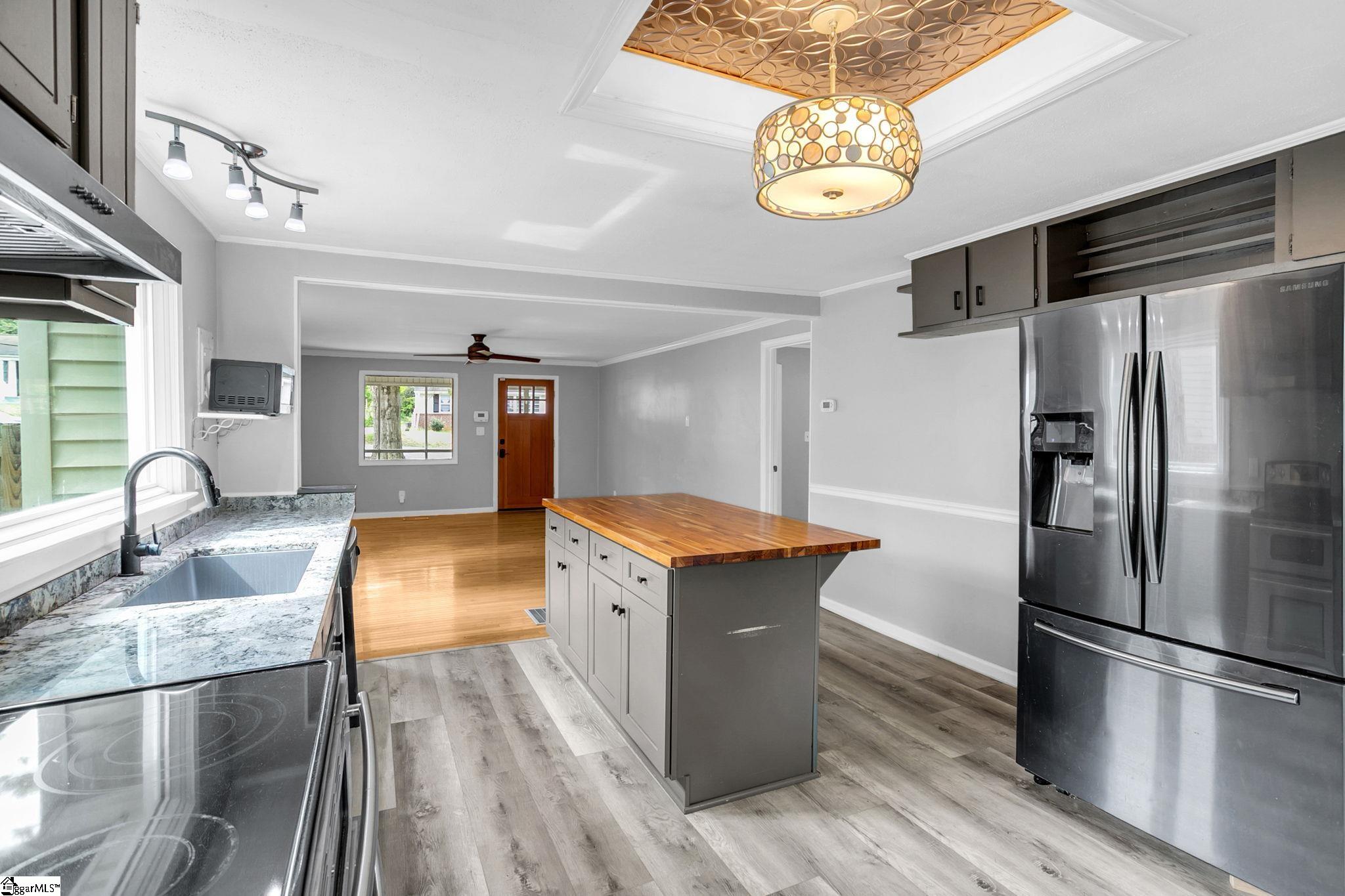 213 Keith Drive Greenville, SC 29607 - Photo 14 of 30