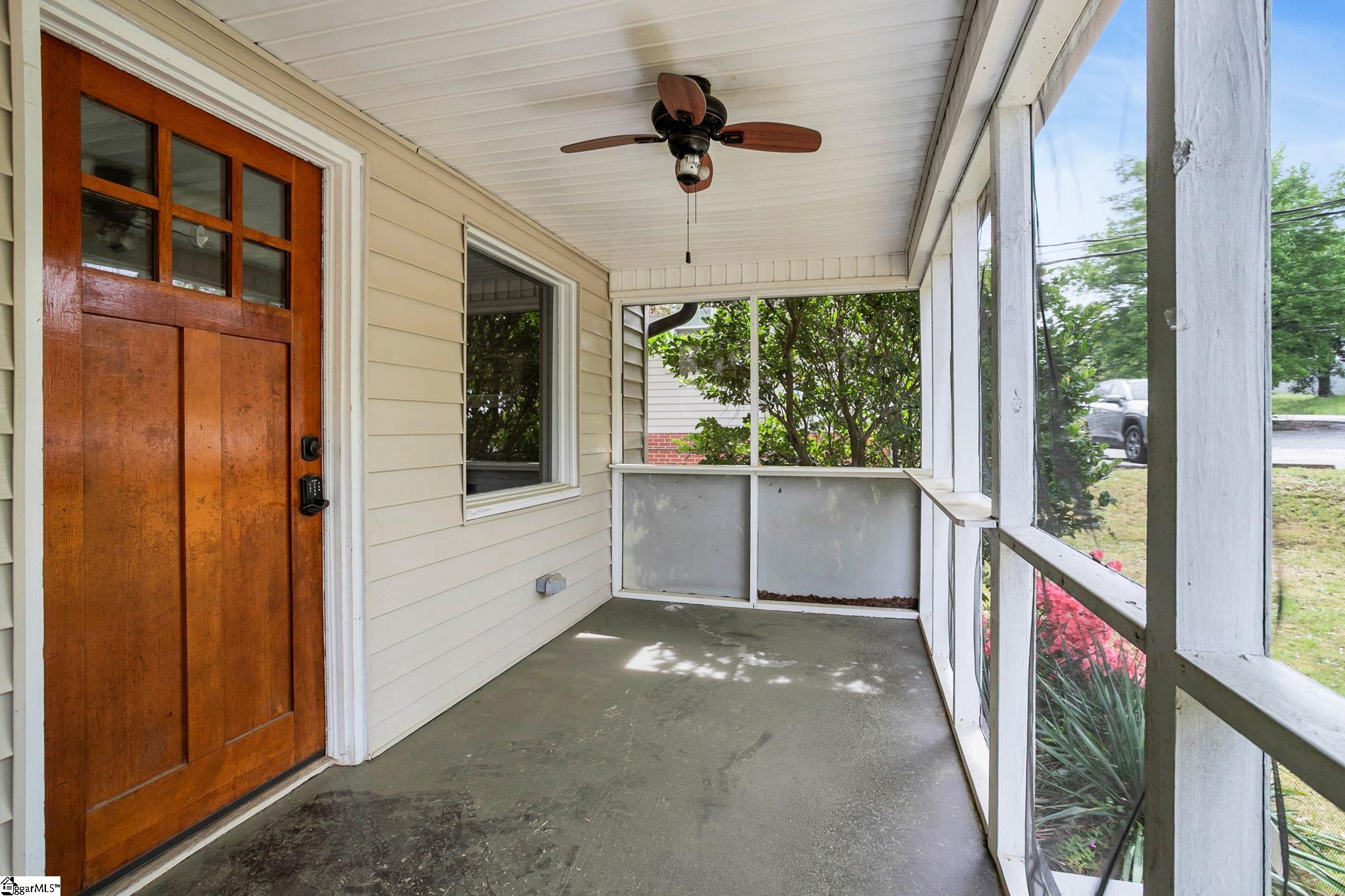 213 Keith Drive Greenville, SC 29607 - Photo 4 of 30