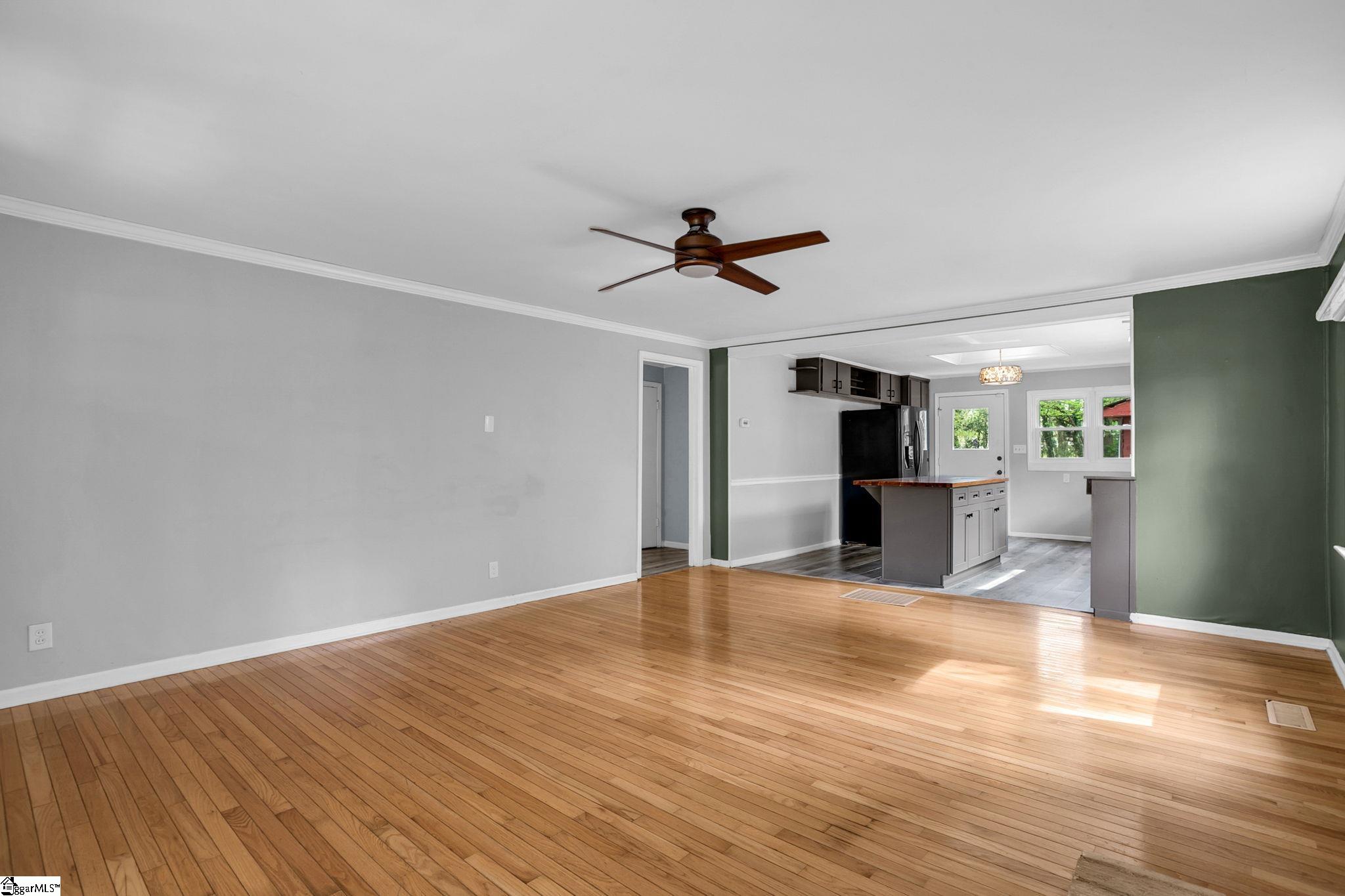 213 Keith Drive Greenville, SC 29607 - Photo 10 of 30