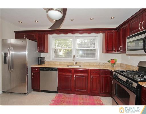 251 Chain O' Hills Road Colonia, NJ 07067 - Photo 13 of 24 Gallery Image 13