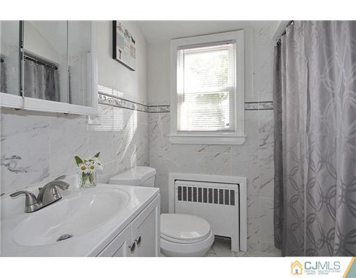 251 Chain O' Hills Road Colonia, NJ 07067 - Photo 20 of 24 Gallery Image 20