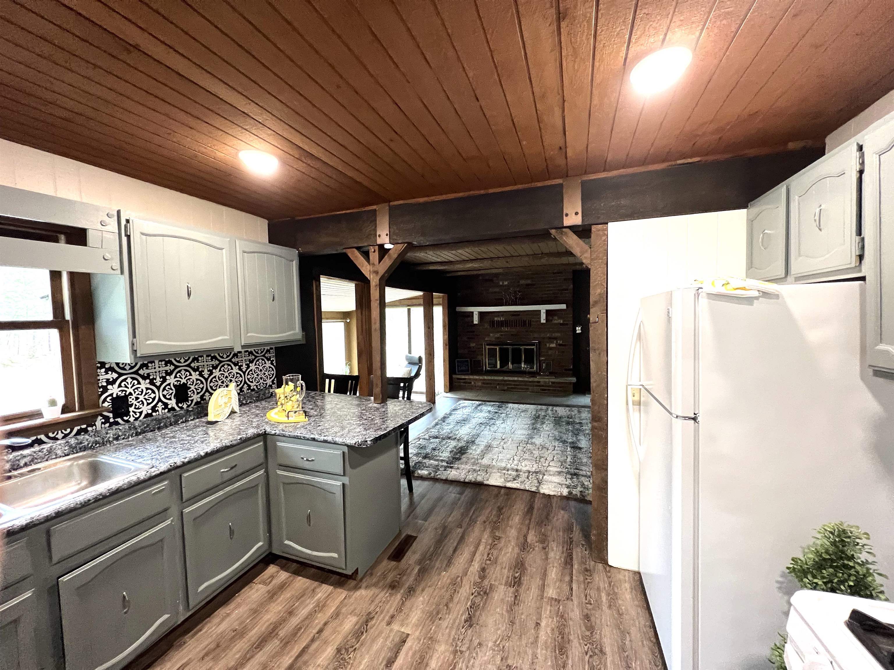 4880 Queens Way Gladwin, MI 48624 - Photo 11 of 25