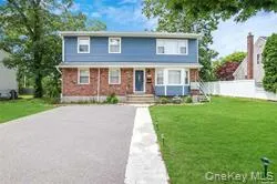 $3,200 | 140 North 21st Street, Wyandanch, NY 11798