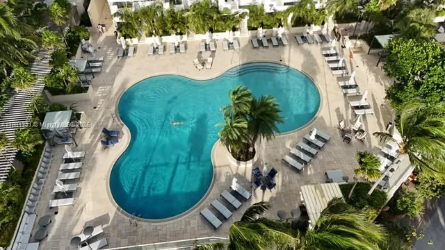 $8,550 | 300 South Pointe Drive, Unit 706, Miami Beach, FL 33139