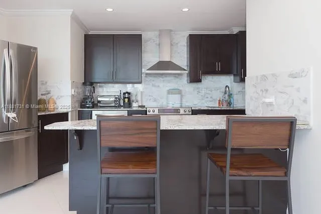 $8,550 | 300 South Pointe Drive, Unit 706, Miami Beach, FL 33139