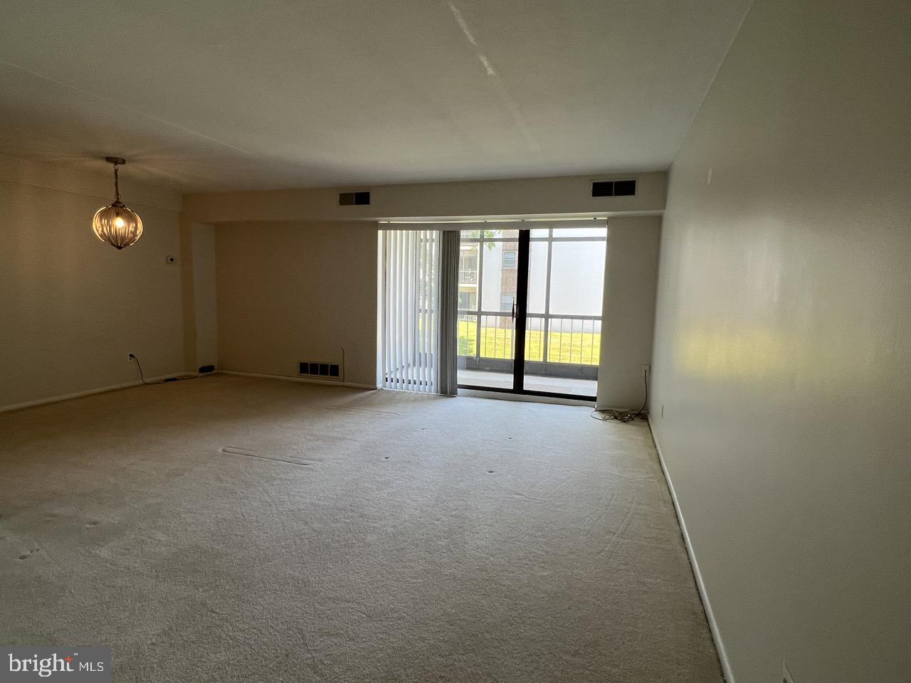 56 Welsh Tract Road, Unit A205 Newark, DE 19713 - Photo 7 of 26 living room