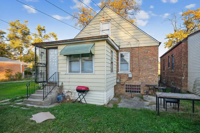 $144,900 | 10026 South Carpenter Street, Chicago, IL 60643