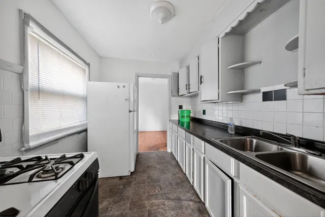 $144,900 | 10026 South Carpenter Street, Chicago, IL 60643