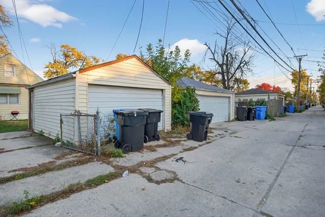 $144,900 | 10026 South Carpenter Street, Chicago, IL 60643