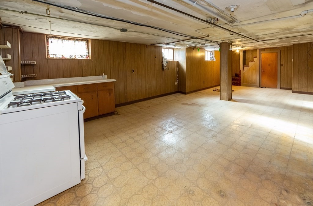18 Brookdale Road Arlington, MA 02474 - Photo 35 of 42 Gallery Image 35