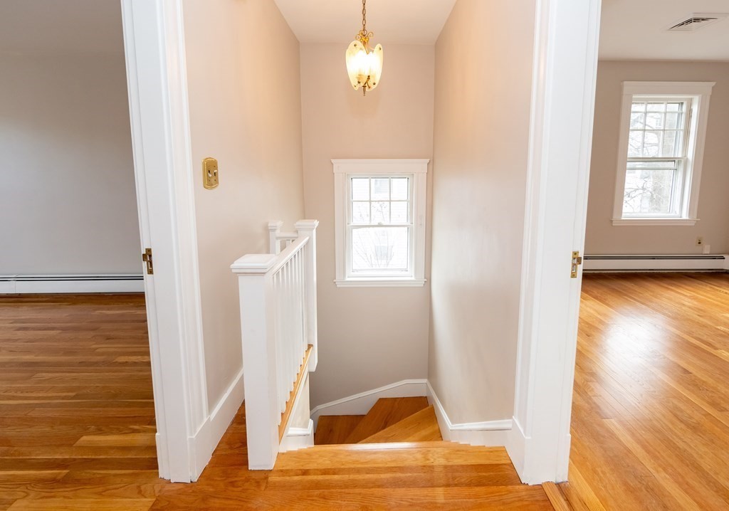 18 Brookdale Road Arlington, MA 02474 - Photo 10 of 42 Gallery Image 10