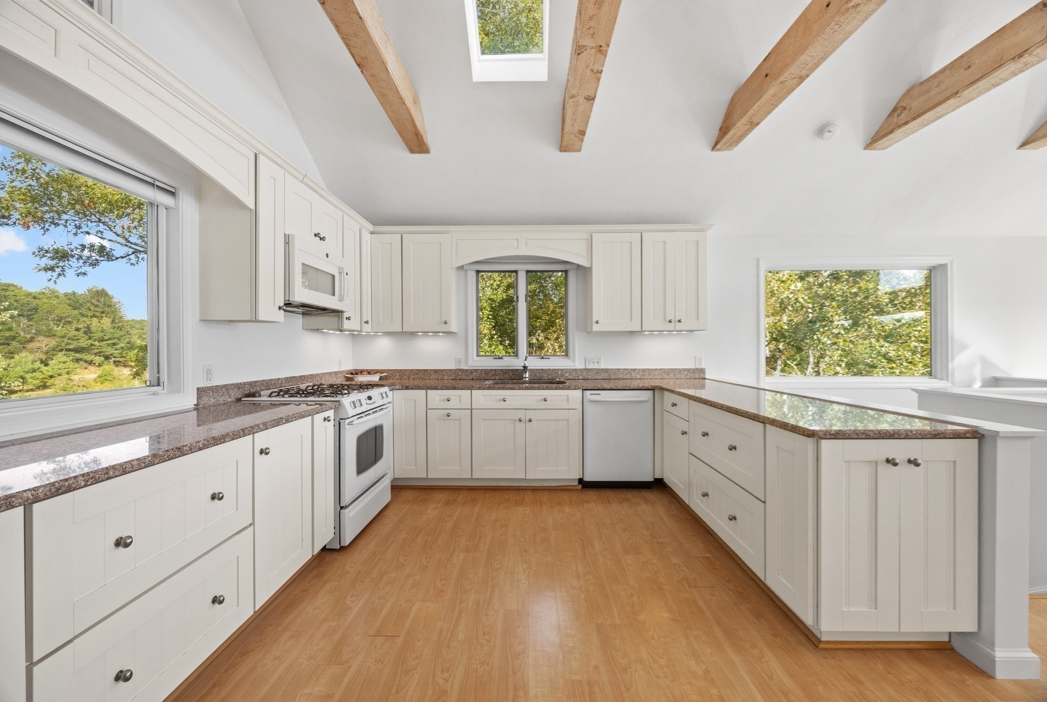 197 Roxy Cahoon Road Plymouth, MA 02360 - Photo 13 of 42 Gallery Image 13
