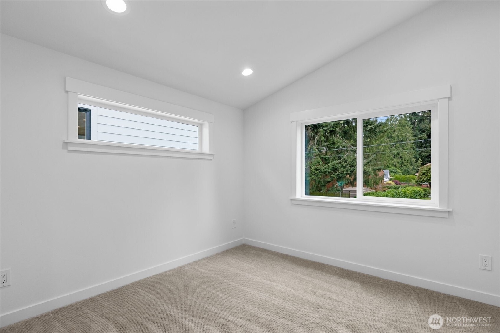 117 Northwest 112th Street Seattle, WA 98177 - Photo 23 of 35
