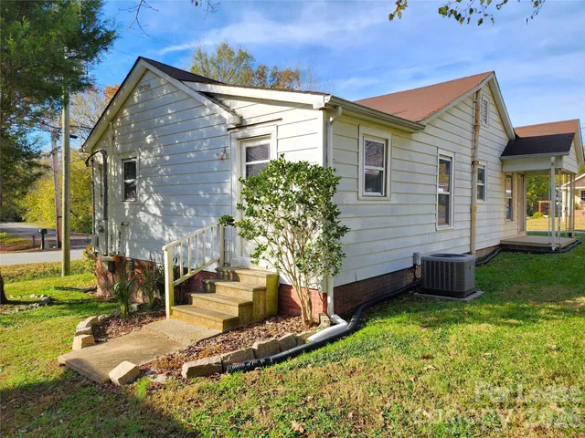 $995 | 317 Westview Street, Kannapolis, NC 28081