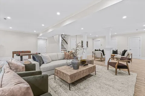 $2,550,000 | 93 Seaver Street, Wellesley, MA 02481