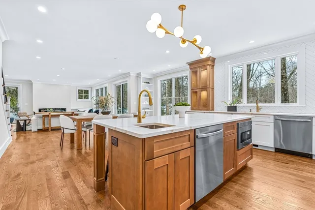 $2,550,000 | 93 Seaver Street, Wellesley, MA 02481