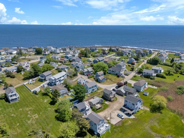 $899,000 | 17 Clifford Lane, Wells, ME 04090