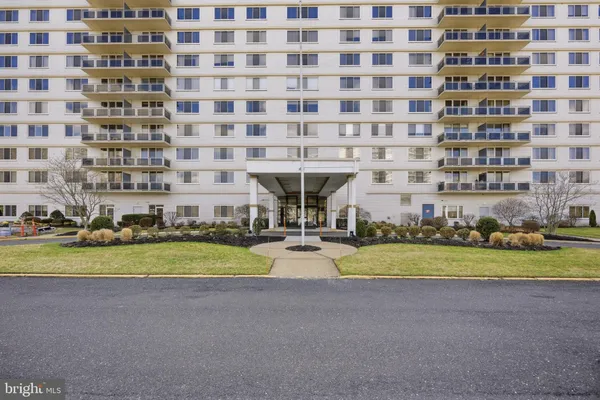 $210,000 | 1840 Frontage Road, Unit 1201, Cherry Hill, NJ 08034