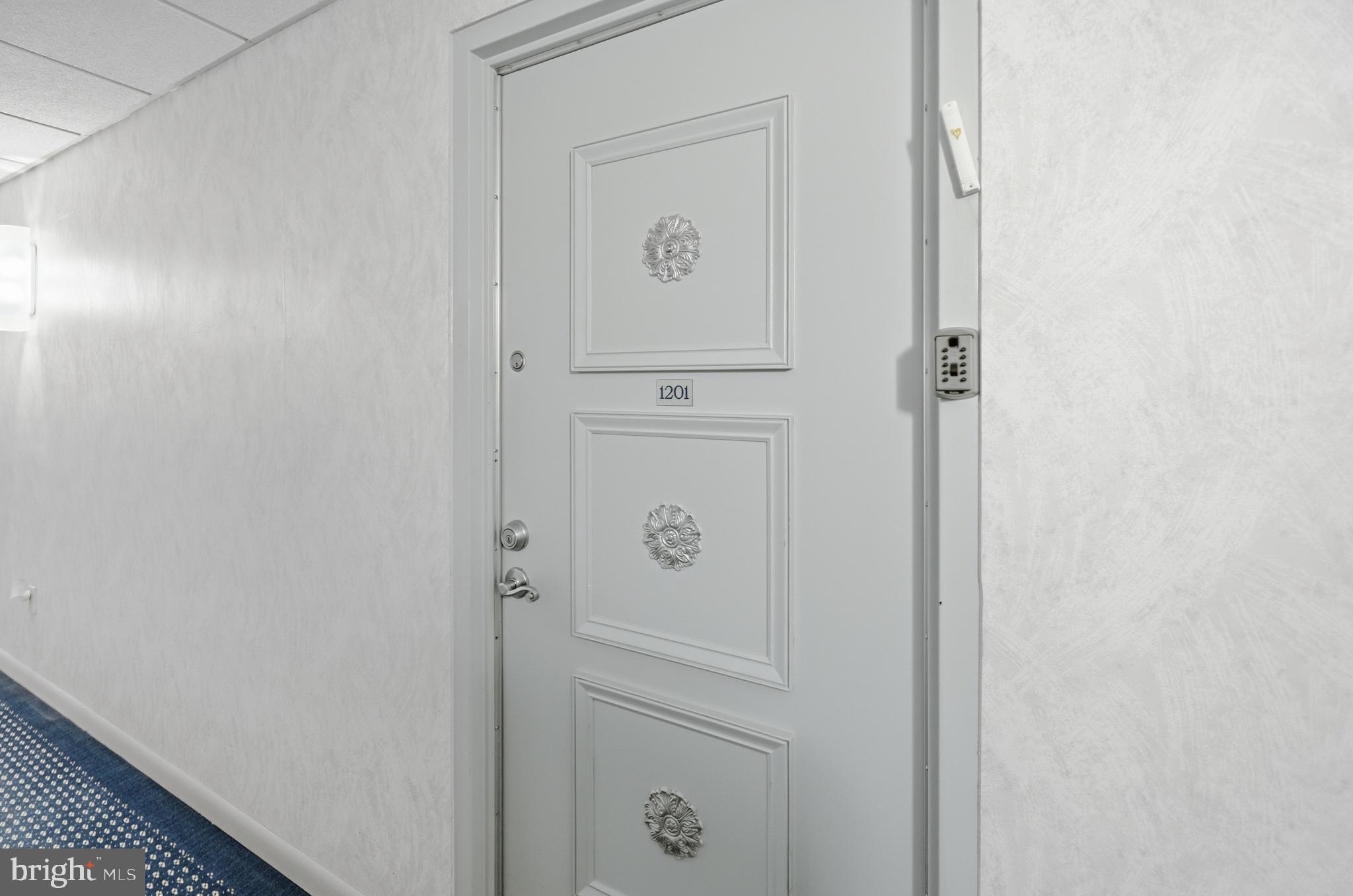 1840 Frontage Road, Unit 1201 Cherry Hill, NJ 08034 - Photo 6 of 33 Front door