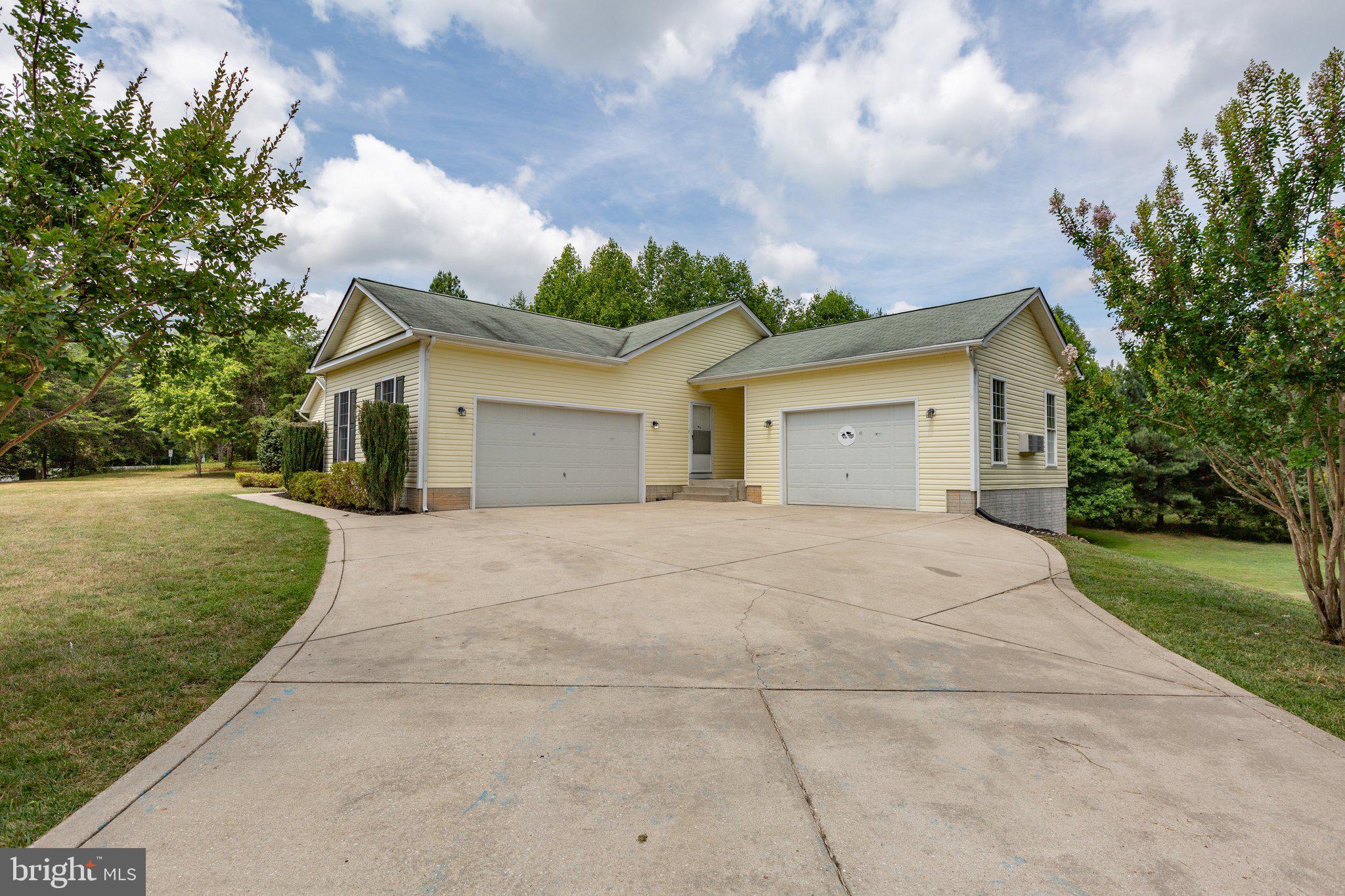 749 Daniel Road Louisa, VA 23093 - Photo 2 of 97
