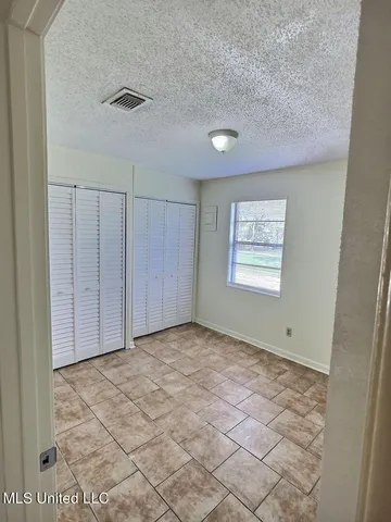 $995 | 318 Porter Avenue, Unit 203, Ocean Springs, MS 39564