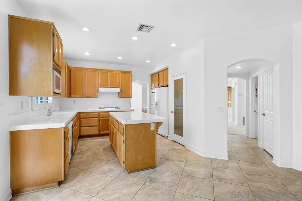 2318 Longfellow Road Carlsbad, CA 92008 - Photo 23 of 61 Gallery Image 23