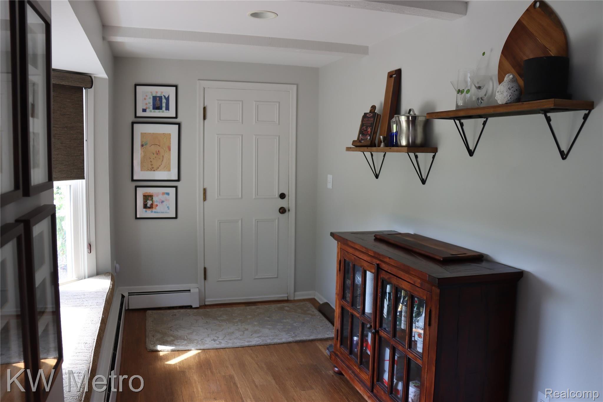 6561 Clarkston Road Clarkston, MI 48346 - Photo 32 of 43 019.jpg