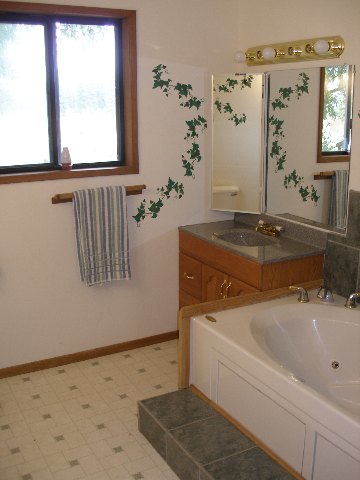 7318 West Hallett Road Spokane, WA 99224 - Photo 8 of 9 Gallery Image 8