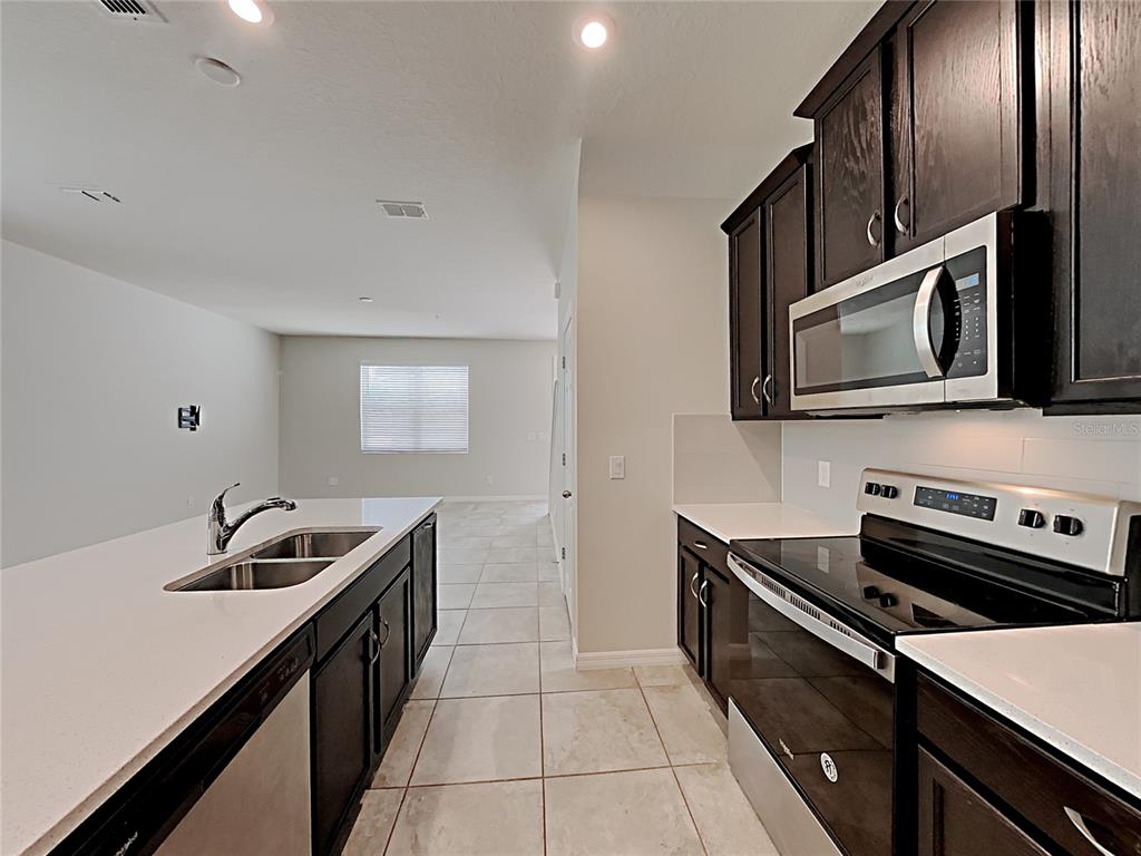 11912 Founders Street Orlando, FL 32832 - Photo 4 of 15